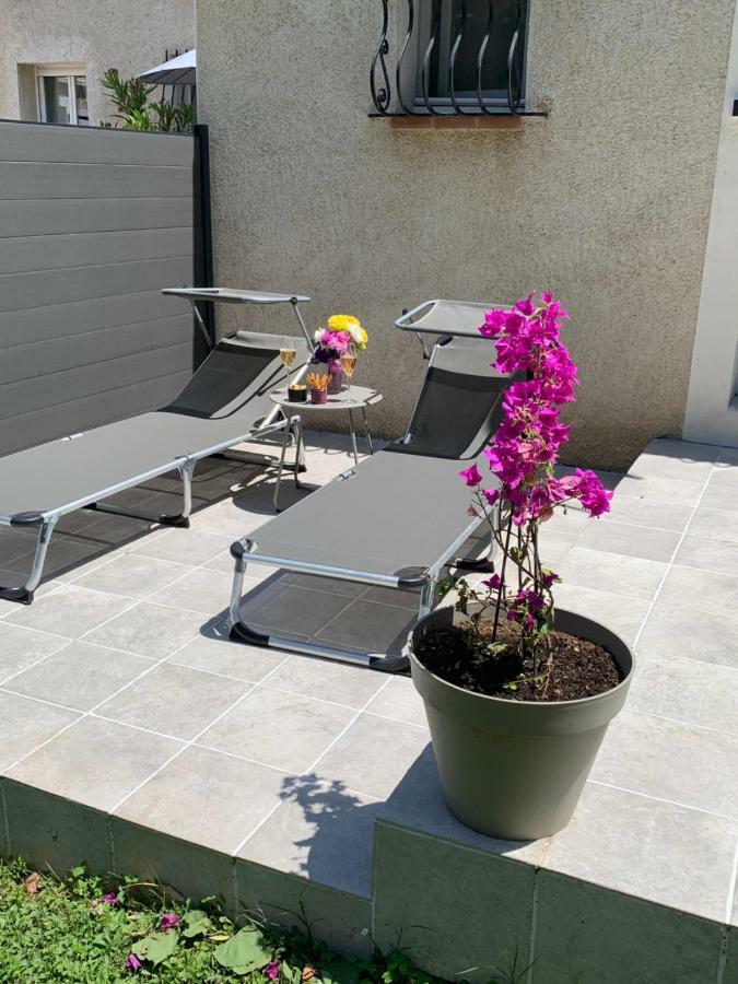 Appartements Dans Villa Privee Avec Piscine, Jardin, Parking Clos, Wifi, Climatisation Meyreuil Exterior photo