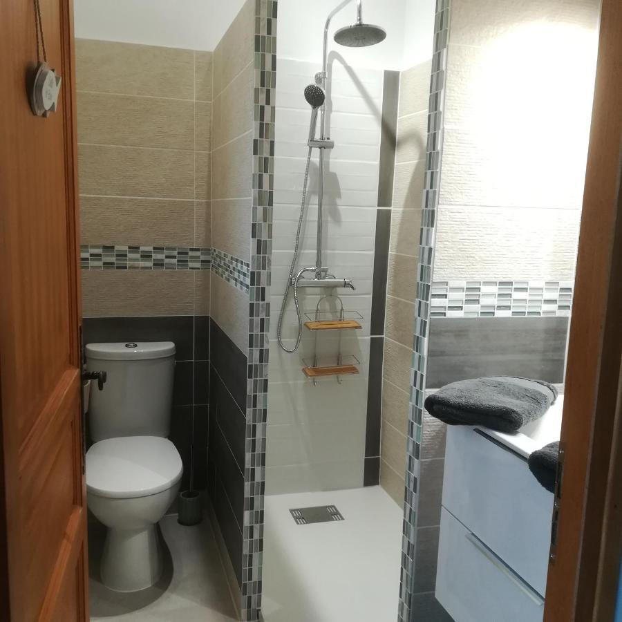 Appartements Dans Villa Privee Avec Piscine, Jardin, Parking Clos, Wifi, Climatisation Meyreuil Exterior photo